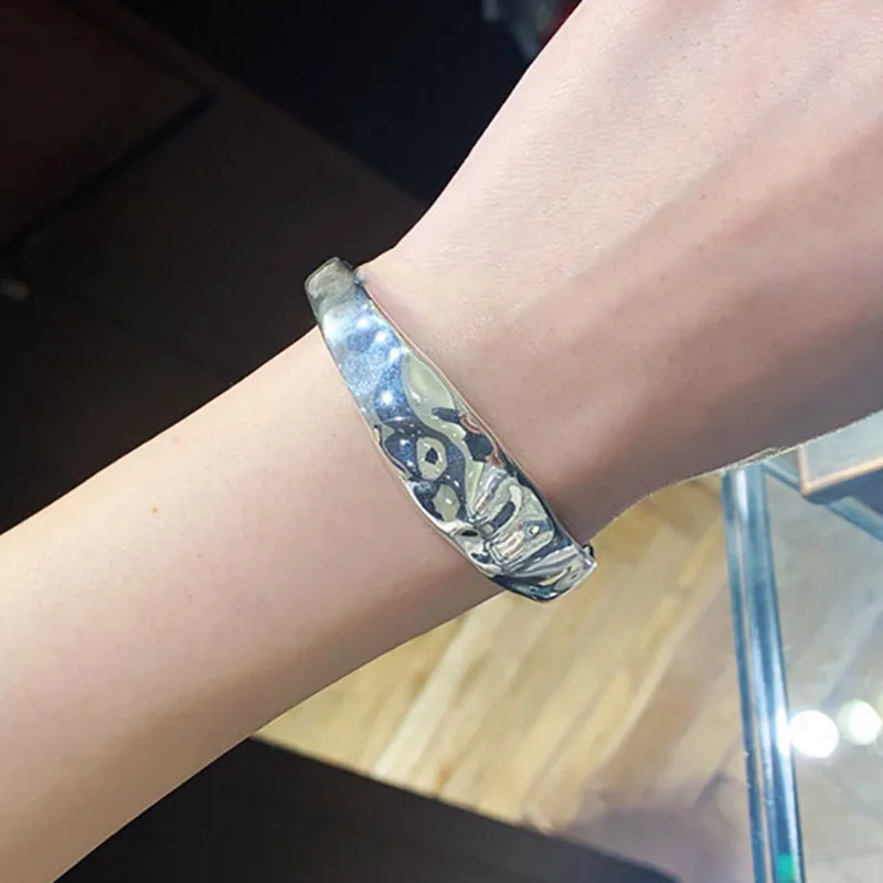 Foxanry Minimalistเงินสีกว้างสร้อยข้อมือผู้หญิงINSแฟชั่นVINTAGE Punkไม่สม่ําเสมอรูปแบบเครื่องประดับของขวัญ