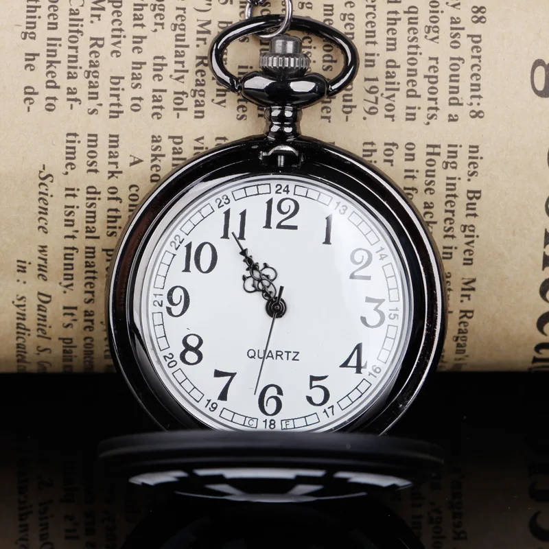 Relógio De Bolso De Design De Leme Preto Relógio De Bolso De Quartzo De Quadrinhos Famosos Com Corrente Pingente