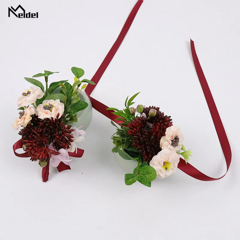 Meldel Rote Blume Boutonnieres für Groomsmen Brautjungfer Handgelenk Korsagen Blume Hochzeit Bräutigam Bouton Red Silk Rose Knopfloch