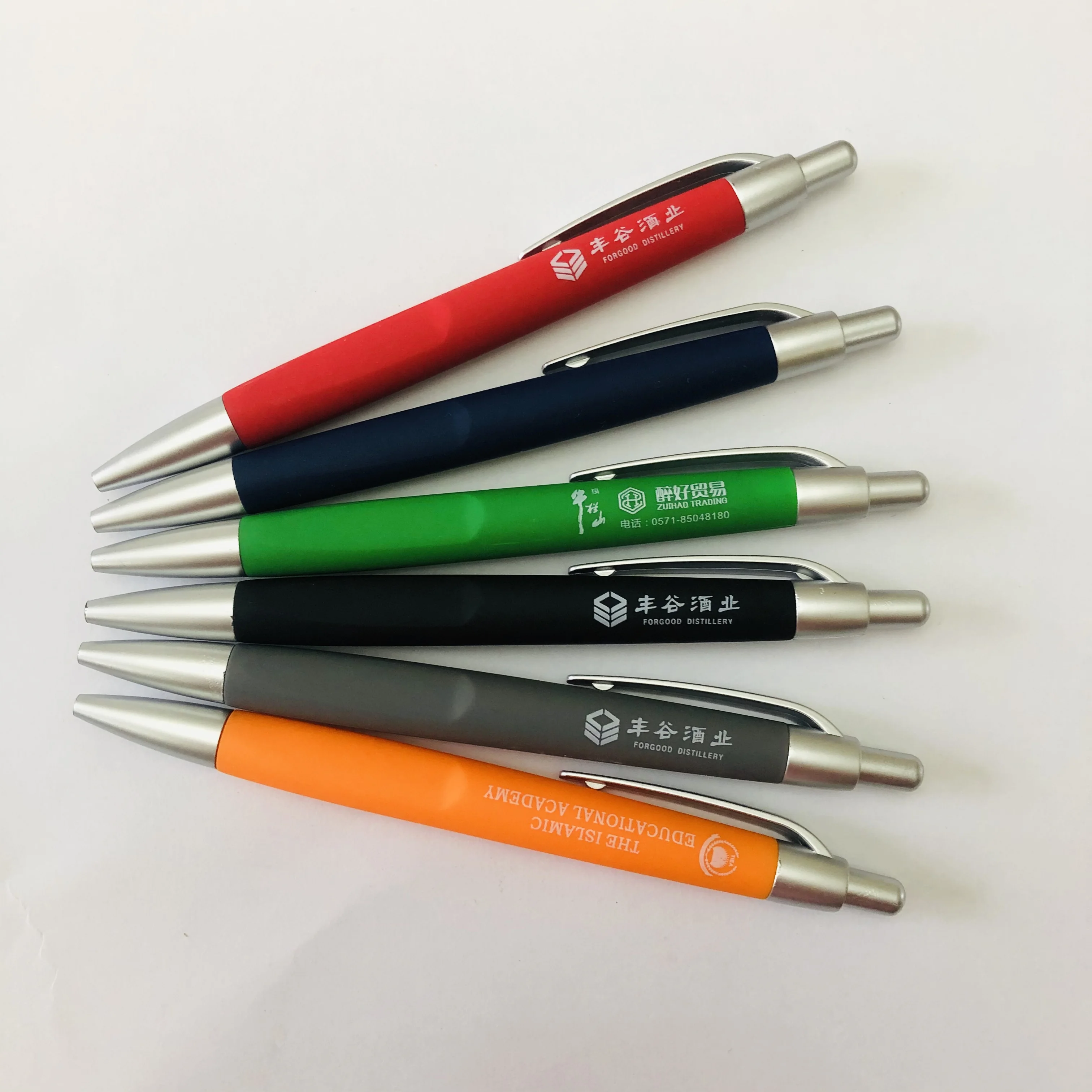 high quality promo plastic spray glue ball pen for custom logo click pens best selling for hotel company school