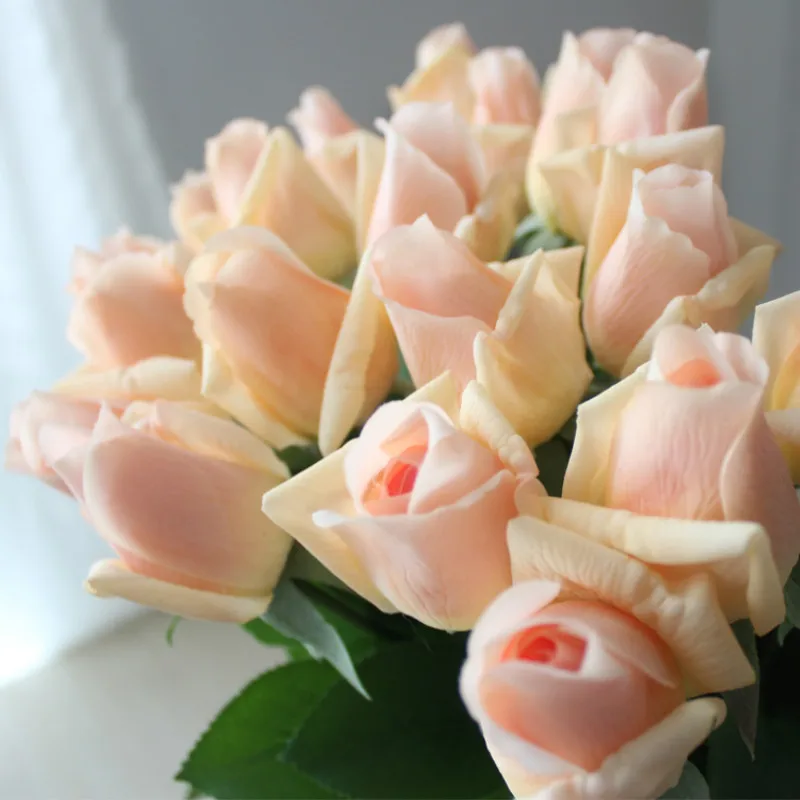 7 Pcs Real Touch Branch Stem Latex Rose Hand Feel Felt Simulation Decorative Artificial Silicone Rose Flowers Home Wedding