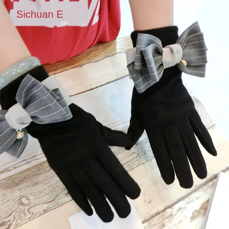 

Bowknot Rhinestone Pendant Plus Cashmere Gloves Korean Fashion British Style Lady Grey Striped Finger Touch Screen Gloves