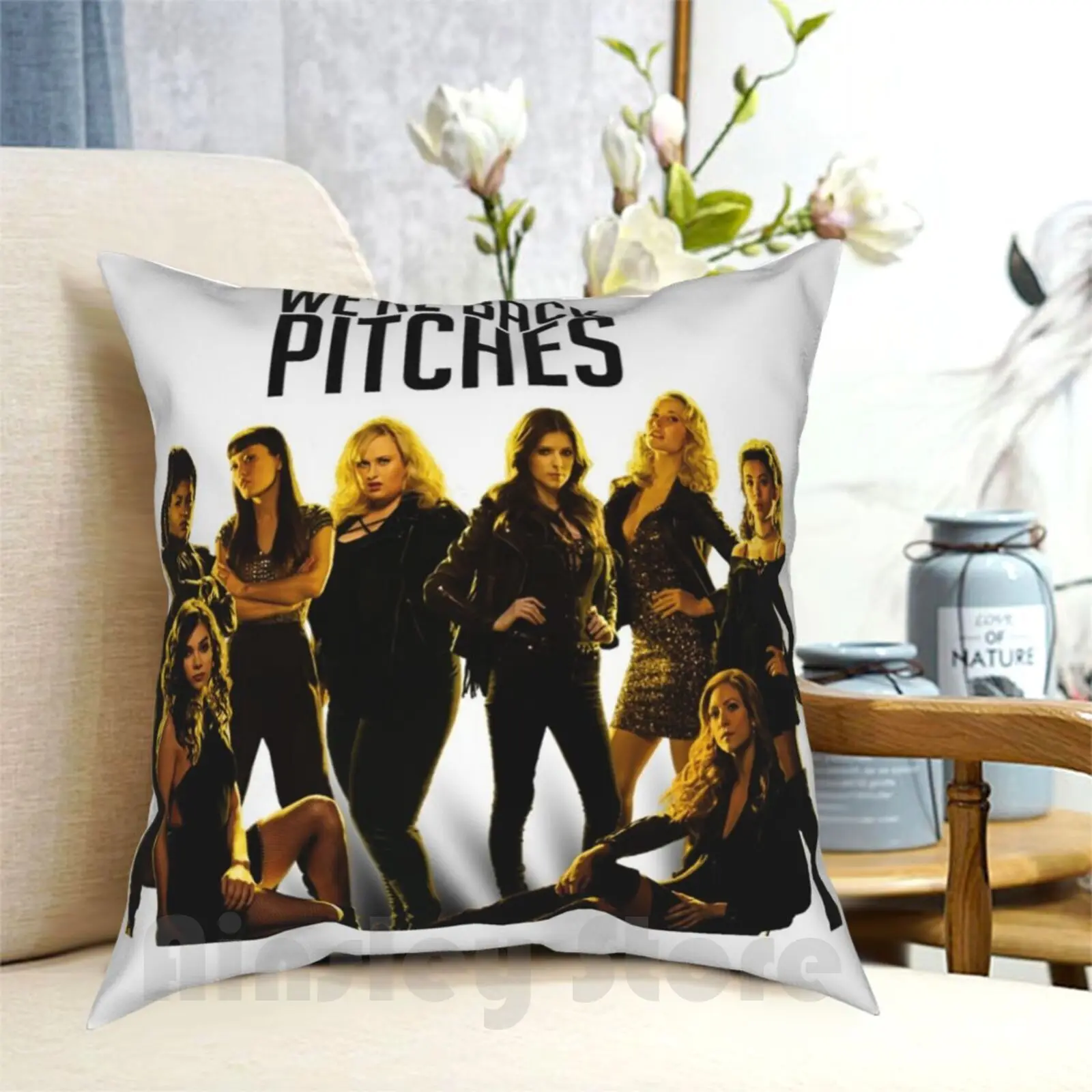 We're Back Pitches-Pitch Perfect 3 كيس وسادة مطبوع منزلي ناعم رمي وسادة الملعب الكمال 3 Pp3 آنا #1