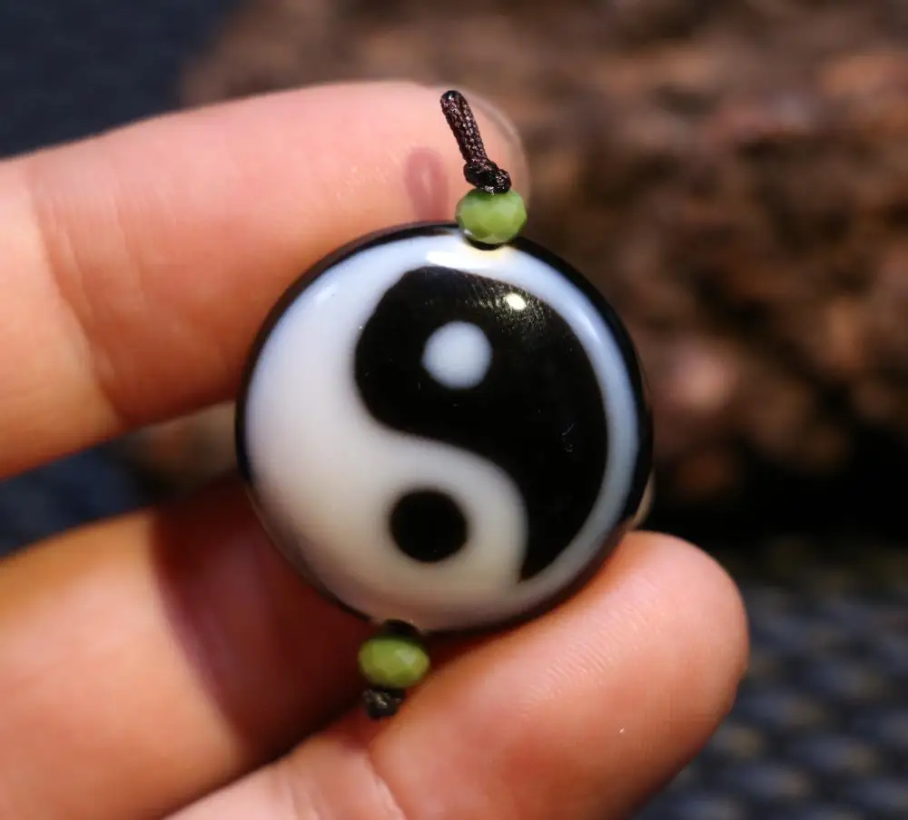 

Treasure Talisman Magic Power Tibetan Old Agate Harmonious Yin yang Goat Eye dZi Bead Pendant Totem timestown