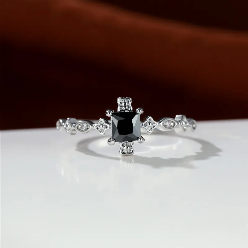 Trendy Black Zircon Square Crystal Wedding Ring