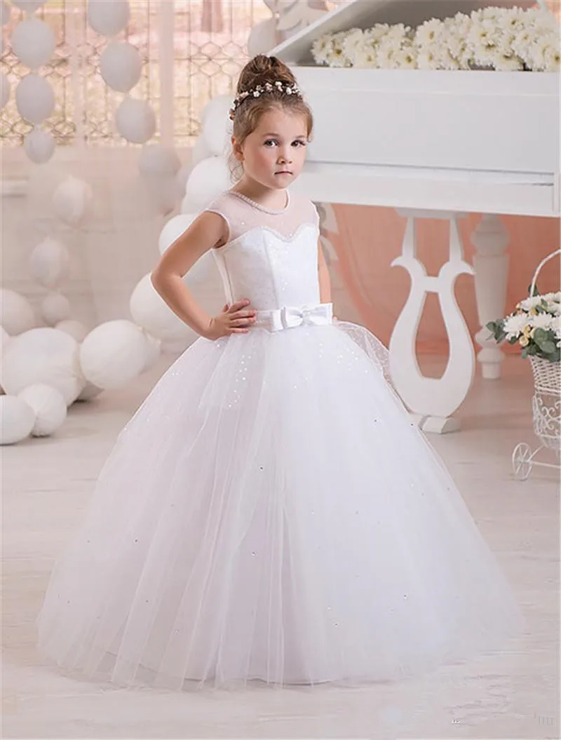 

Vintage Flower Girl Dresses for Wedding Empire Waist Short Sleeve Tulle Crew Champagne Lace Sash Children First Communion Gowns