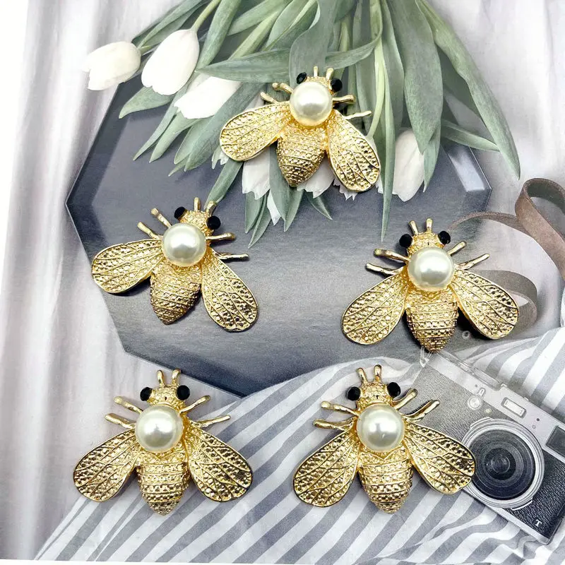 5 Pcs Rhinestone Insects Buttons Bee Buckles Badge Brooch Pin Buttons for Clothing Women DIY Aceessories Bag Shoes