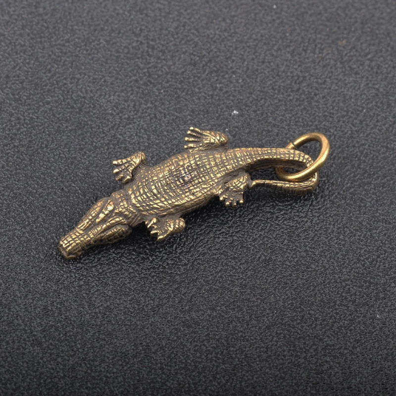 Antique Bronze Small Crocodile Statue Home Ornaments Retro Copper Animal Alligator Figure Feng Shui Business Decorations Crafts