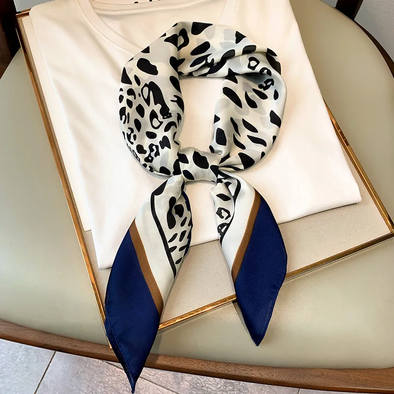 Popular Leopard Print Silk Scarves Fashion 70X70CM Sunscreen Shawl Female Dustproof Kerchief Autumn Luxury Square Towel