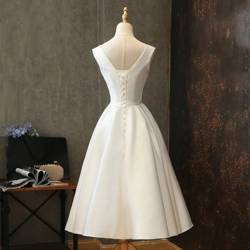 Weiyin AE0730 V Neck Short Wedding Dresses for Bride Sexy Open Back A-line Satin Tea-length Wedding Gowns robe de mariee