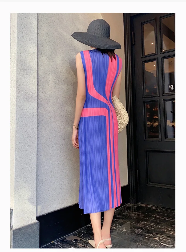 HOT SELLING Miyake pleated dress stripe sleeveless o-neck  A-Line dress IN STOCK