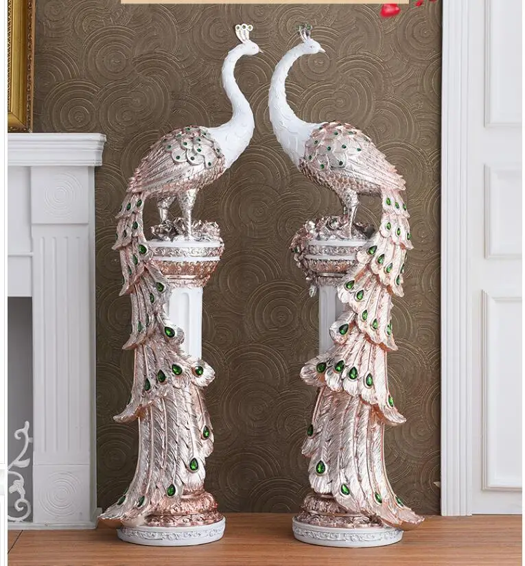 European Luxury Resin Peacock Ornaments Accessories Home Livingroom Table Figurines Decoration Office Desktop Furnishing Crafts