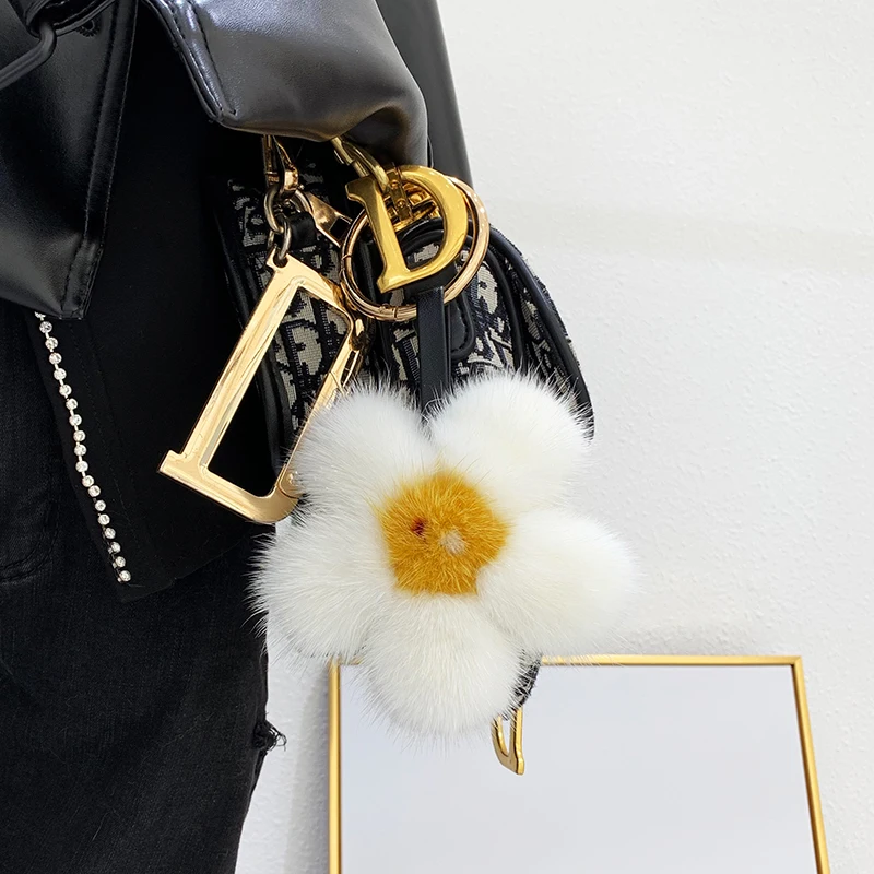 Women Cute Real Fur keychain Mink Omelette Sun Flower Fur Pendant Toys Bag Charm ornaments Car Key Metal Key Ring Trinket Gift