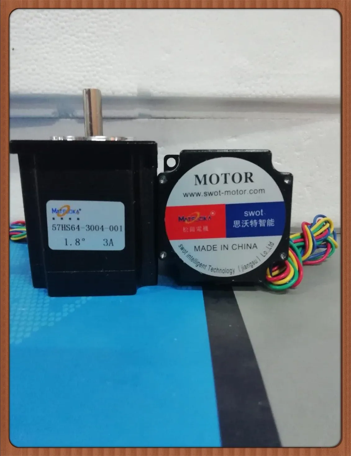 

57 stepper motor hs64 57-3004-001 64 8 mm diameter of axle 3 a 1.8 ° fuselage