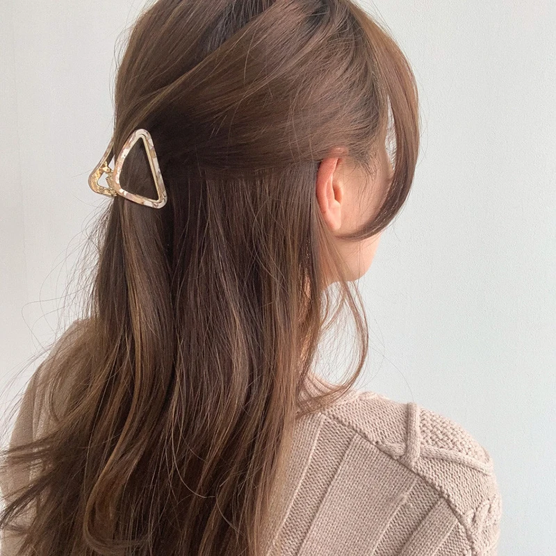 เกาหลี2022ใหม่ Vintage หญิง Hairpins อุปกรณ์เสริมอะคริลิคแผ่น Acetate สามเหลี่ยม Crab ผมคลิปฉลามสำหรับผู้หญิง Claw คลิป