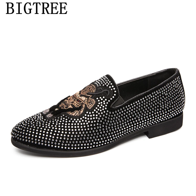 Loafers Rhinestone Mens Casual Shoes Hot Sale Driving Shoes Moccasins Men Sepatu Slip On Pria Fashion Shoes 2024 Ayakkabı