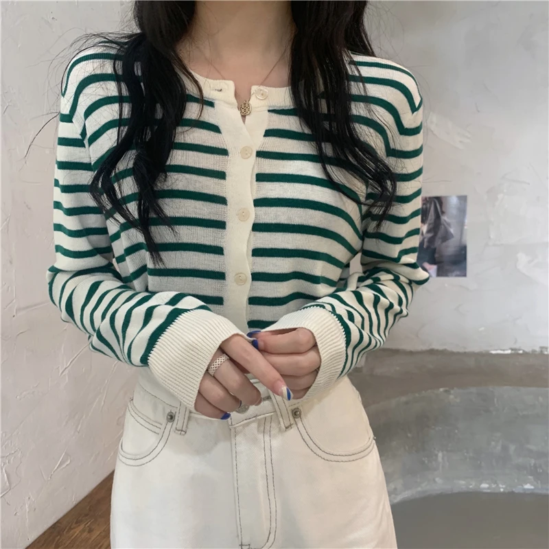 Cardigan donna vendita calda elegante manica lunga autunno chic abbigliamento lavorato a maglia monopetto popolare maglione da donna in stile