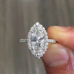Huitan Gorgeous Single Marquise Cubic Zirconia Women Ring Proposal Finger Ring for Girlfriend Simple Design Bling CZ Lady Rings