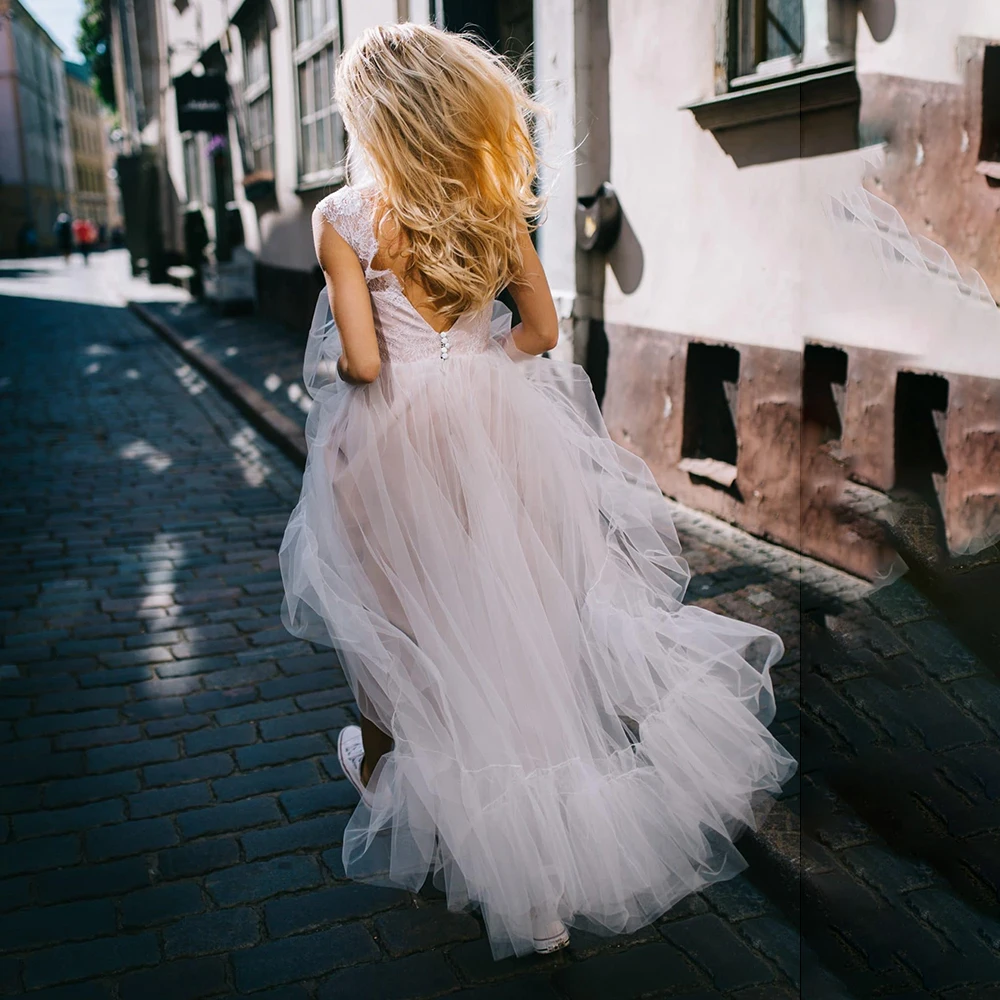 Robe de mariée de princesse en Tulle et dentelle, sans manches, avec dos en trou de serrures, sur mesure, tenue de soirée de mariage plissée, style Boho