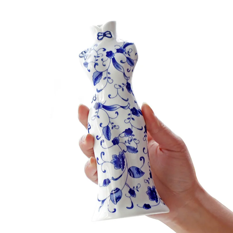 Chinese blue and white porcelain vase, cheongsam, ceramic floret, fashion craft, household decoration, living room, flower and c