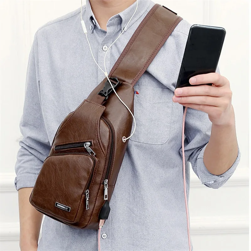 Men's Crossbody Bags Men's USB Chest Bag Designer Messenger bag Leather Shoulder Bags Diagonal Package  new Back Pack Travel