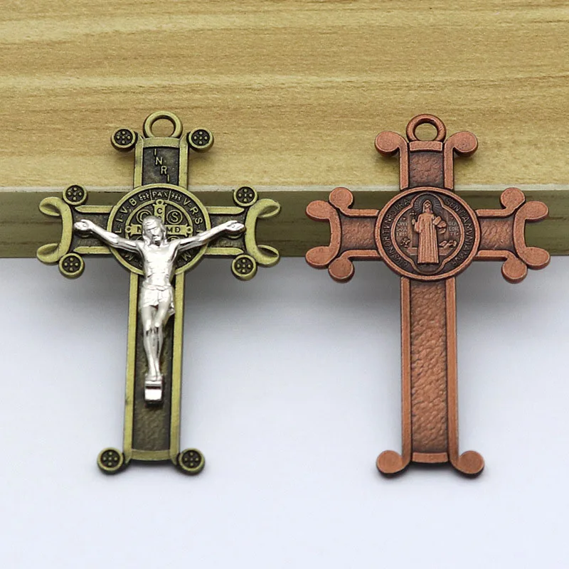 HeyMamba Antique Christian Jesus Cross Pendant Keychain Religious Crucifix Catholic Wall Crosses Decore Car Souvenirs Gift