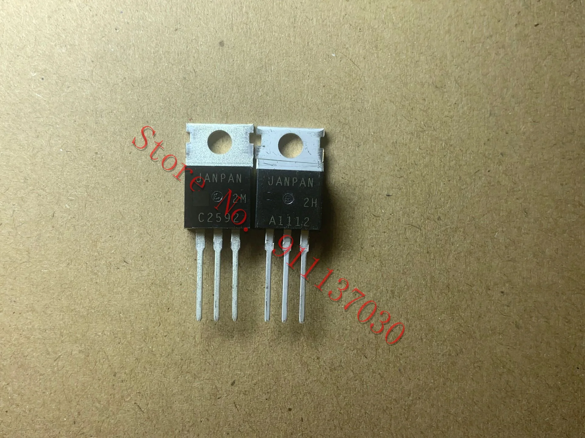 1 Stuks C2592 2sc2592 2sa1112 A1112 To220