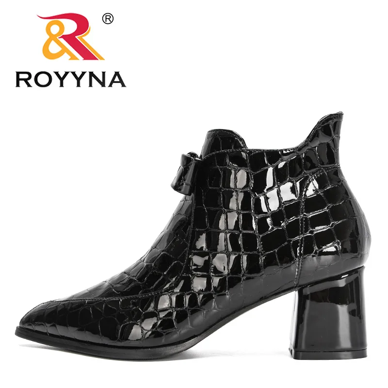 ROYYNA 2022 New Designers Autumn Winter Fashion Solid Ankle Boots Women Casual Pointed Toe High Heels Office Sweet Boots Ladies