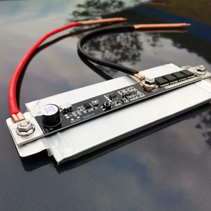 

Handheld DIY Spot Welding Tool Mini Size Lithium Battery Welding Machine for 18650/32650 Battery