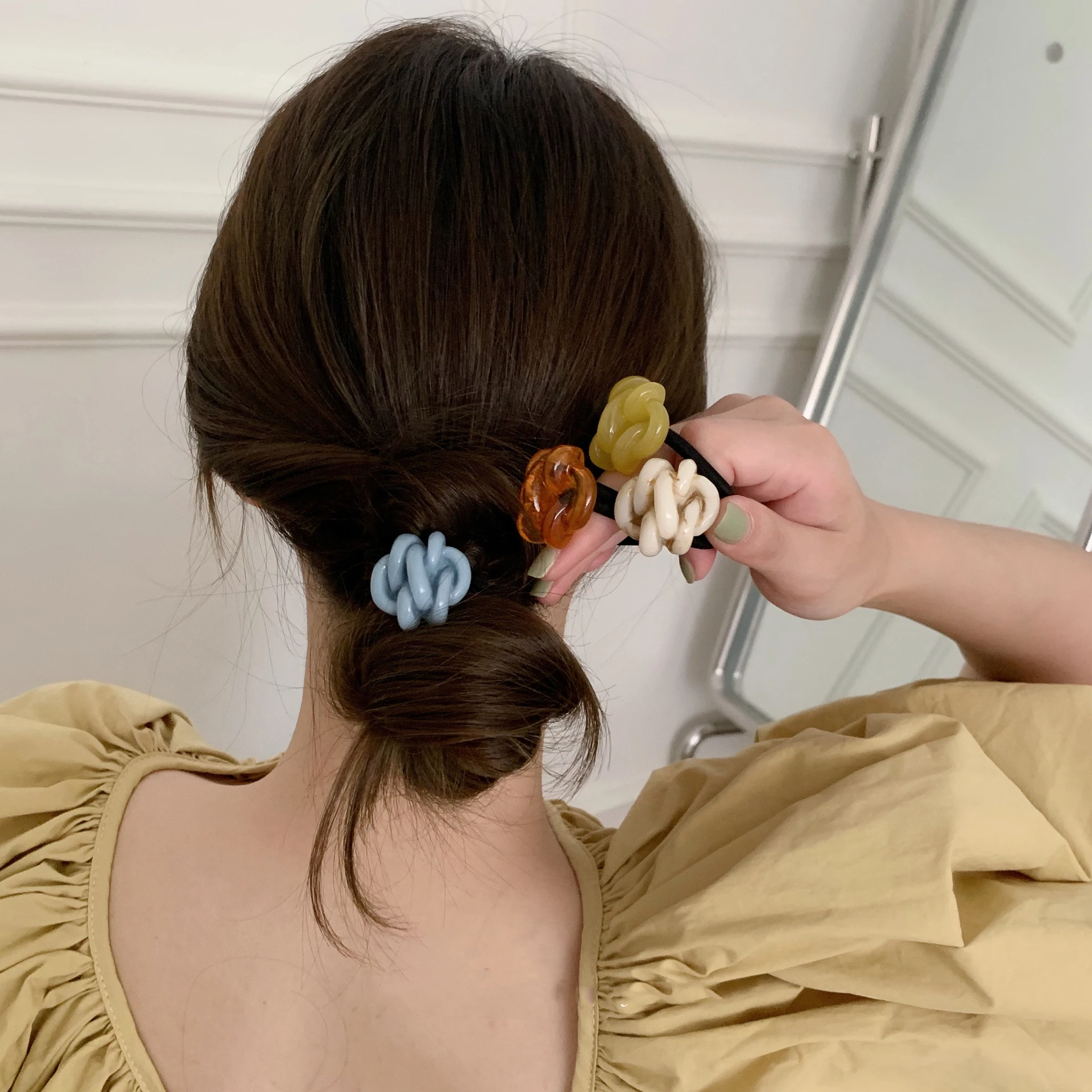 Ruoshui Woman Acrylic Clew Hair Ties Women Colorful Scrunchies Women Hair Accessories Elastic Hairband Hair Ring Headwear