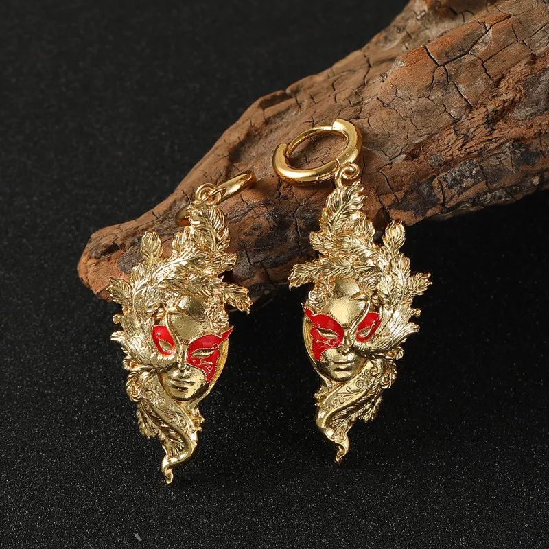 Unique Gold Plated Dancer Mask Drop Dangle Earrings for Men Women Goth Earrings Steampunk Cool Earrings Wedding Jewelry Gifts