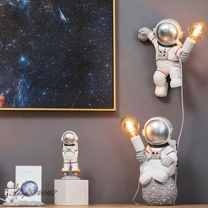 Space Man Wall Lamp Living Room Decoration Astronaut Wall Sconce Creative Resin Wall Light Loft Bedroom Lamp Wall Light Art Deco