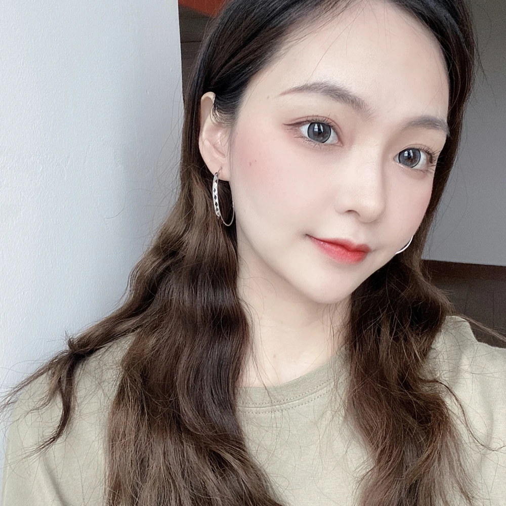 Daifuni 925 فضة هوب القرط دائرة كبيرة أقراط مثير موضة مجوهرات الزفاف هدية للنساء أمي زوجة بنات لها