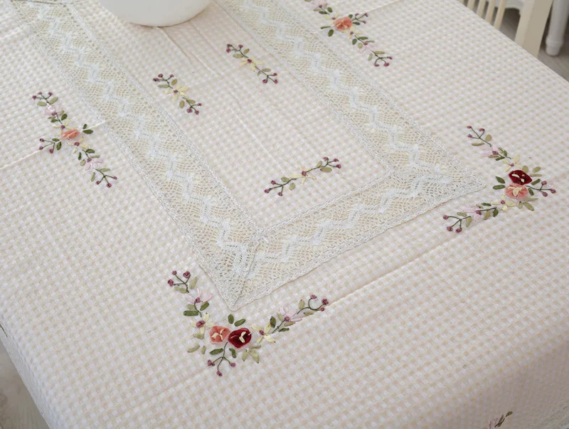 New Hot Sale Elegant Handmade Crochet Tablecloth Cover Ribbon Embroidery Crocheted Table Cloth Linen Overlay