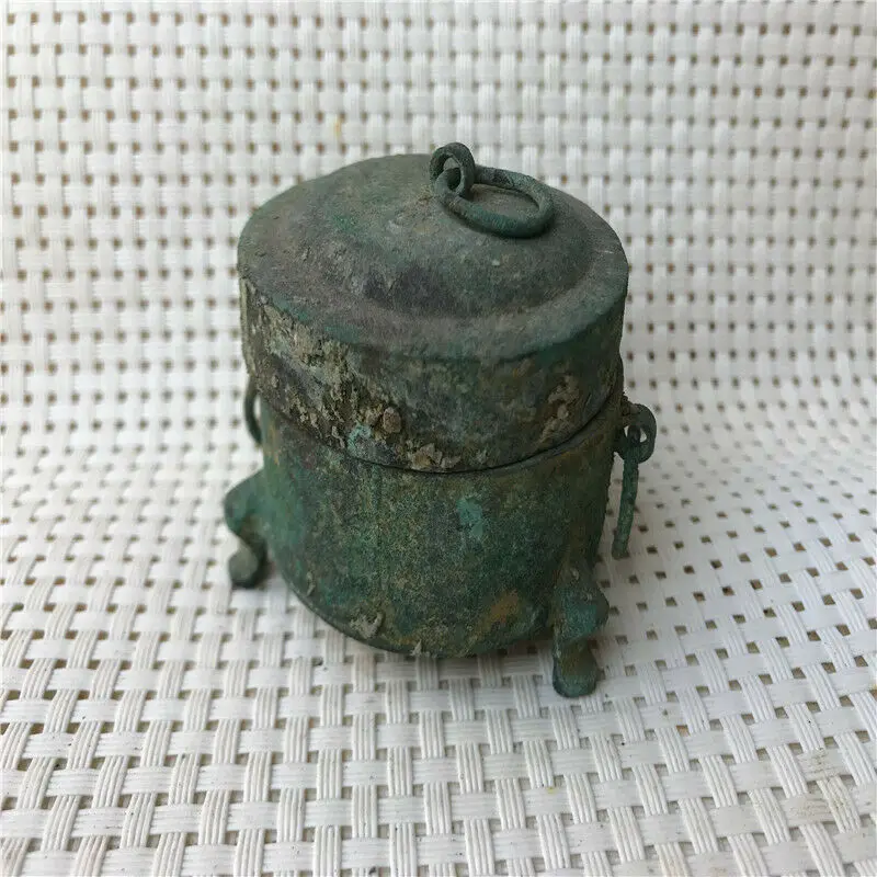 

Antique Chinese Bronze Censer Container Old Bronzes Cultural Relics for Collectors Home Decor