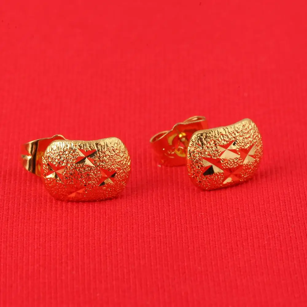 Gold Color Stud Earrings For Gifts New Trendy Nice Pretty Small Stud Earrings For Women Jewelry