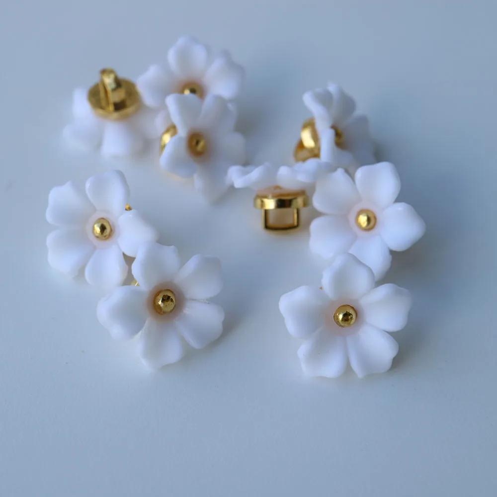 10pcs/lot small flower buttons for shirt Decorative floral sewing buttons for cashmere Knit cardigan DIY craft supplies