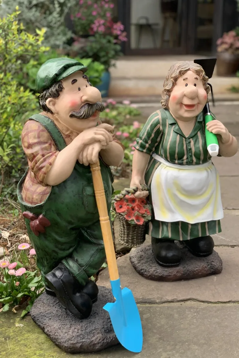 American Resin Farm Gardener Character Decoration Outdoor Garden Villa Figurines Ornaments Kindergarten Park Sculpture Crafts