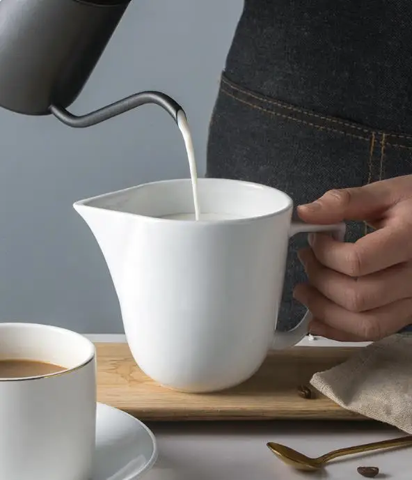 Sharp-nosed Ceramic 450ml Milk Tank with Milk Pull Flower Cup Milk