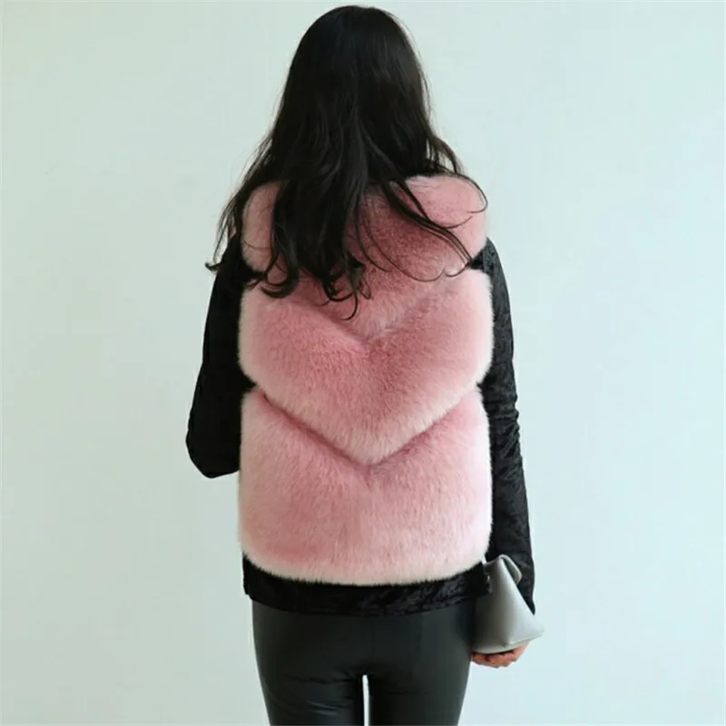 Autumn Winter Women Warm Fur Coat Sleeveless Fur Fashion Fake Fox Fur Short Winter Luxury Elegant Short Fur Vest Slim Waistcoat