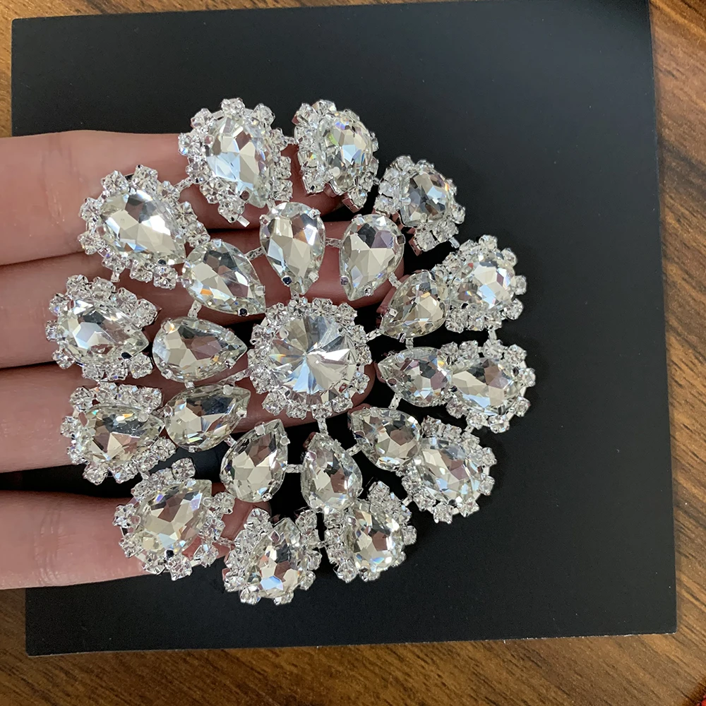 8cm round Fower shape rhinestone applique Sew on Rhinestone brooch with silver and gold base for party dress bags decoration