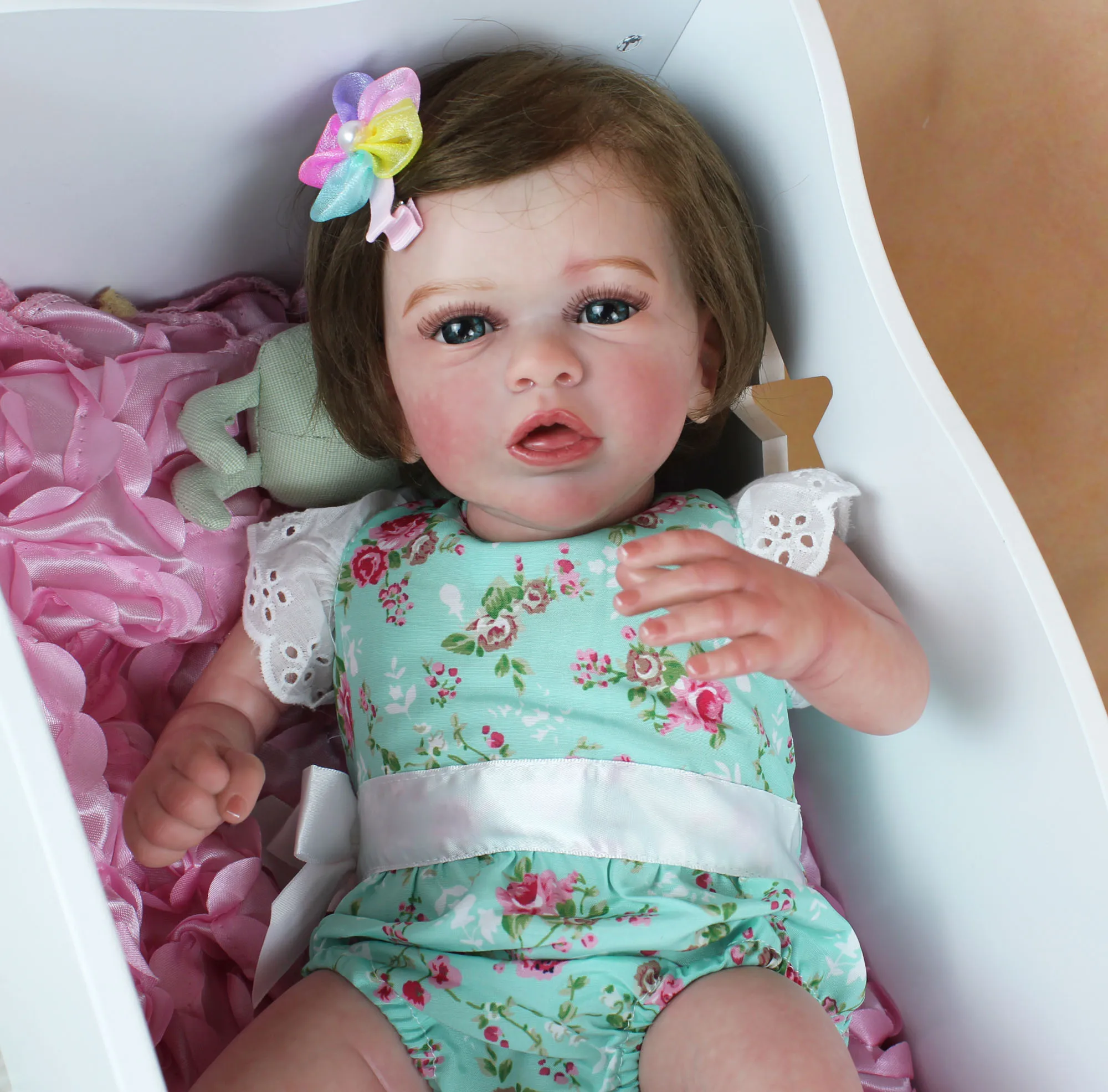 45 CM 3D Skin Tone Visible Veins Soft Silicone Reborn Baby Doll Toy For Girl Cloth Body Bebe Child Dress Up Boneca Lifelike