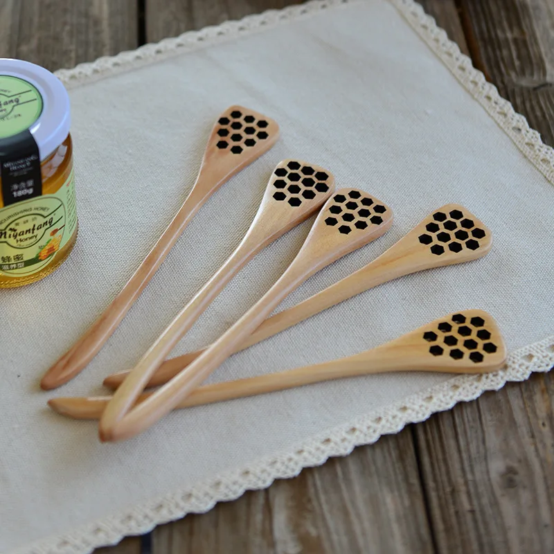 (50pcs) 18.5cm dřevěný med tyčinka včeličky sit' med dipper spoons med laskavosti