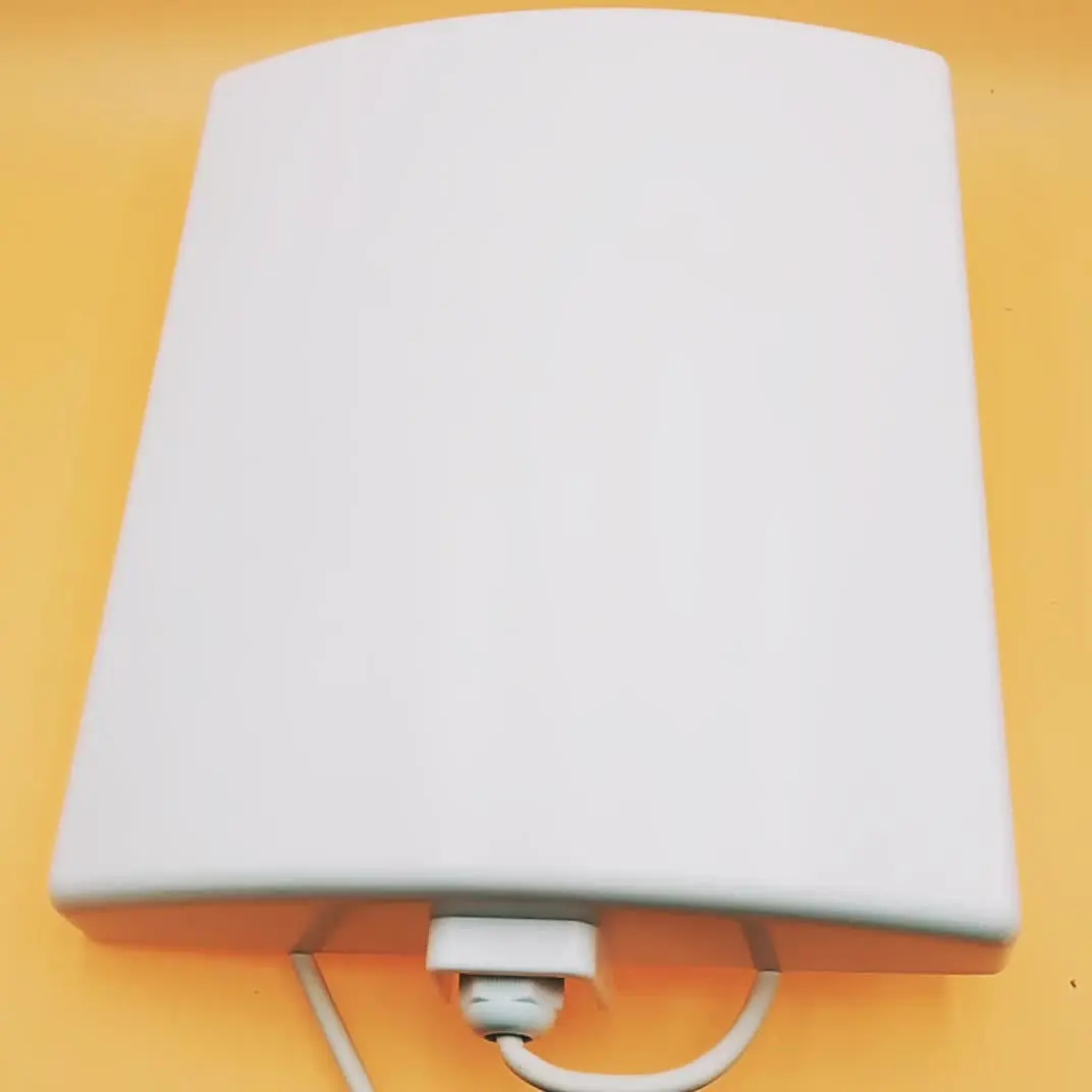 

High Gain 5dbi 433mhz Flat Panel Outdoor Indoor Antenna With RG58 Cable And Sma Connector