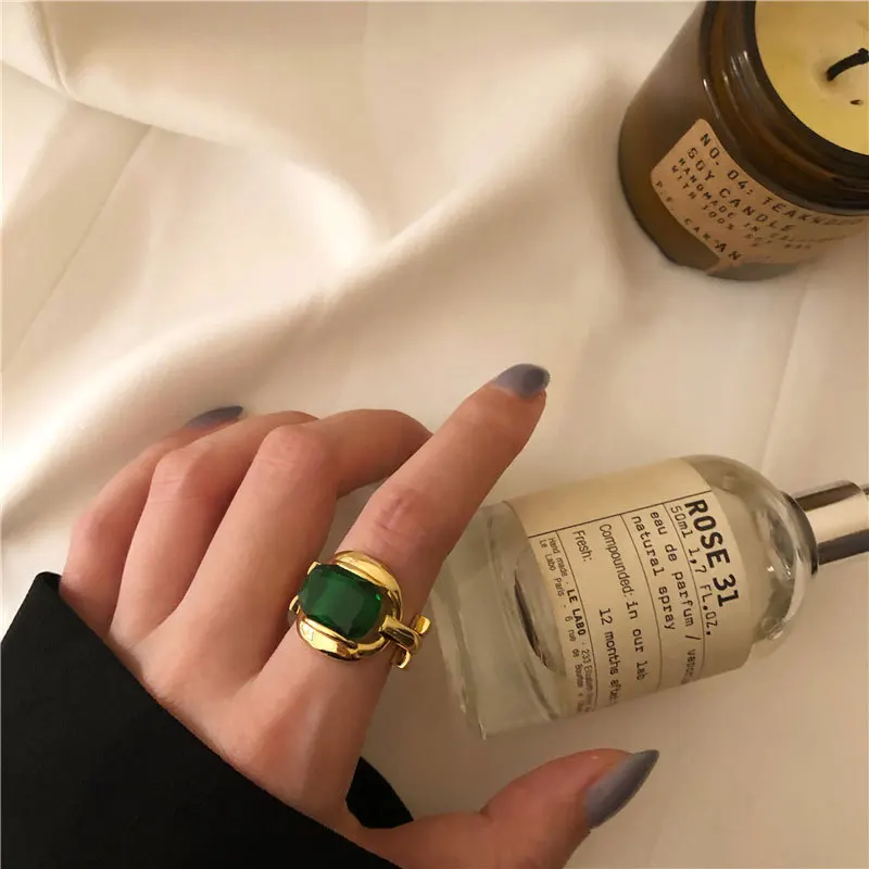 QMCOCO Retro Classic Silver Color Party Rings Design Vintage Green Stone Elegant Jewelry Gifts For Women Ear Accessories