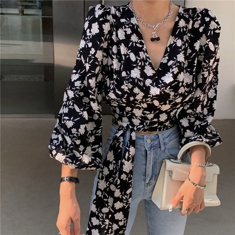 Blouses Women Floral Vintage V-neck Spring Sexy Crop High Street Lantern Sleeve Bandage Simple Ulzzang All-match Female Slim Ins