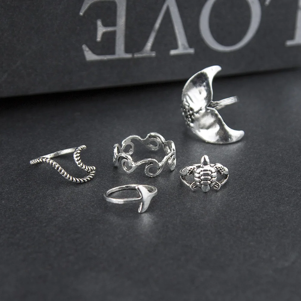 5Pcs 1Set Boho Women Rings Set Geometric Turtle Whale Tail Waves Ring Charm Waves Rings Lady Jewelry Lover Gift