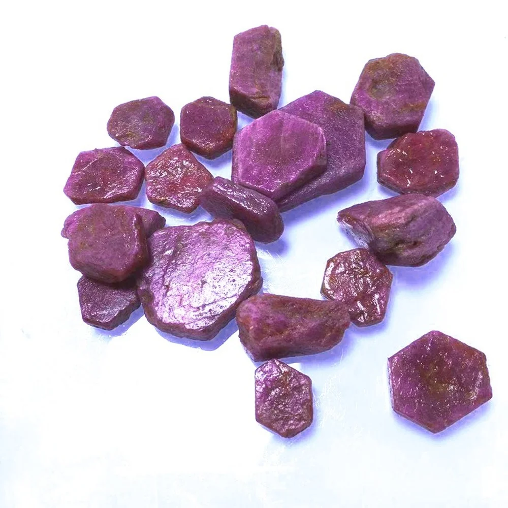 100g Natural Red Corundum Rough Mineral Specimen Raw Gemstone Gravel for Jewelry Making Pendant Ring Inlay DIY Collection Decor