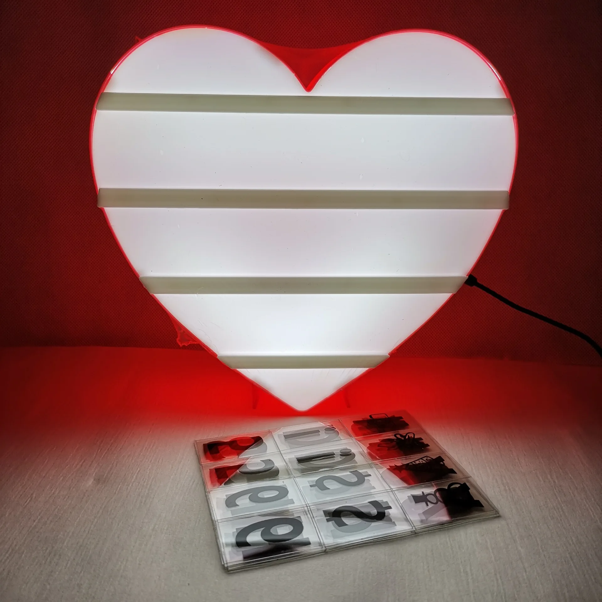 Led Romantic courtship heart-shaped light box letters DIY battery flat lamp box creative courtship room decoration