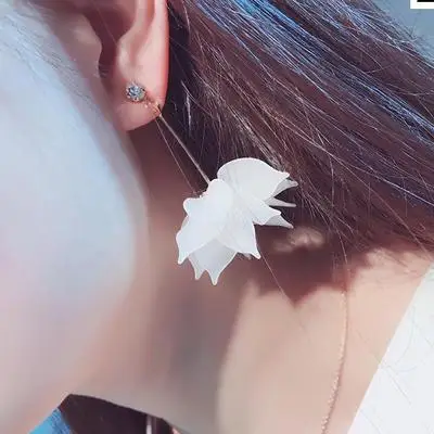 New fashion Vintage Fresh Lotus Long Petal Stud Earrings For Women girl Accessories  jewelry wholesale